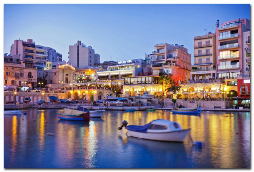 Perfect Location, Modern 2Br Apartment Sliema Extérieur photo